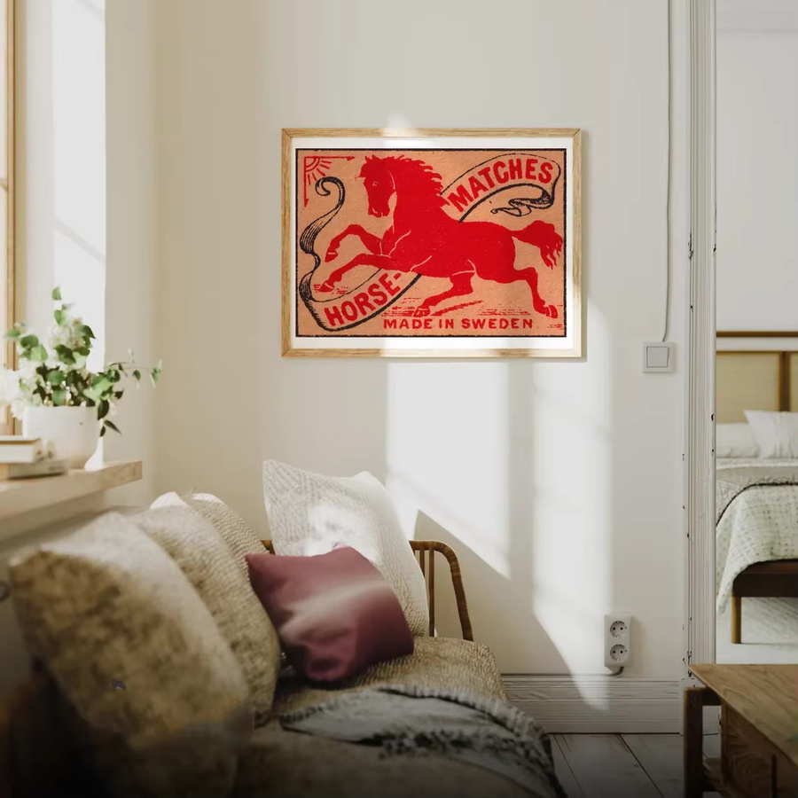 Vintage Matchbox-Wandposter Rotes Pferd von SHENCHEN als Papierposter in Rot - Bild 2
