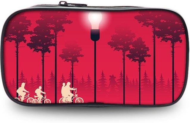 HauteHive Federmäppchen Stranger Things aus Oxford-Material in Schwarz und Rot - Bild 1