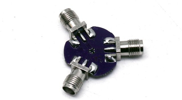 DykbRadio RF Power Divider Combiner 6dB Splitter DC-7GHz für Drone LORA Helium Miner und HAM Radio Verstärker - Bild 1