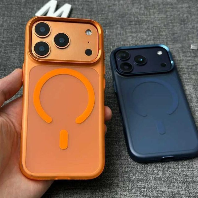 Transparente magnetische MagSafe Schutzhülle für iPhone 17, 17 Pro und 17 Pro Max in Orange, stoßfest mit matt-glänzendem Finish und Unterstützung für kabelloses Laden - Bild 1
