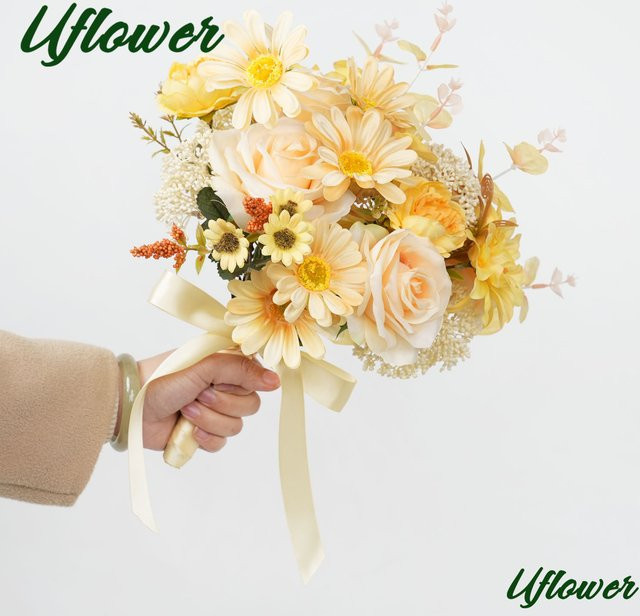 Uflower Künstlicher Brautstrauß aus Seide mit Rosen und Gänseblümchen in Gelb, Höhe: 35 cm - Bild 1