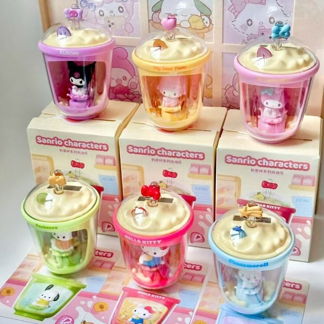 Sanrio Hello Kitty My Melody Milchtee-Tasse, Leuchtende Actionfigur, Blind Box - Bild 1