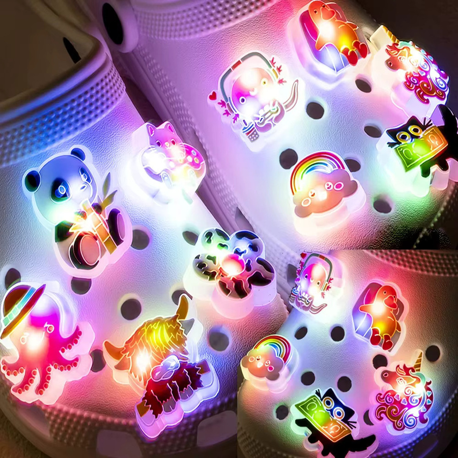 Schuh Charms Rosa Herz LED, Schmetterling Katze Pin, Kinder - Bild 3