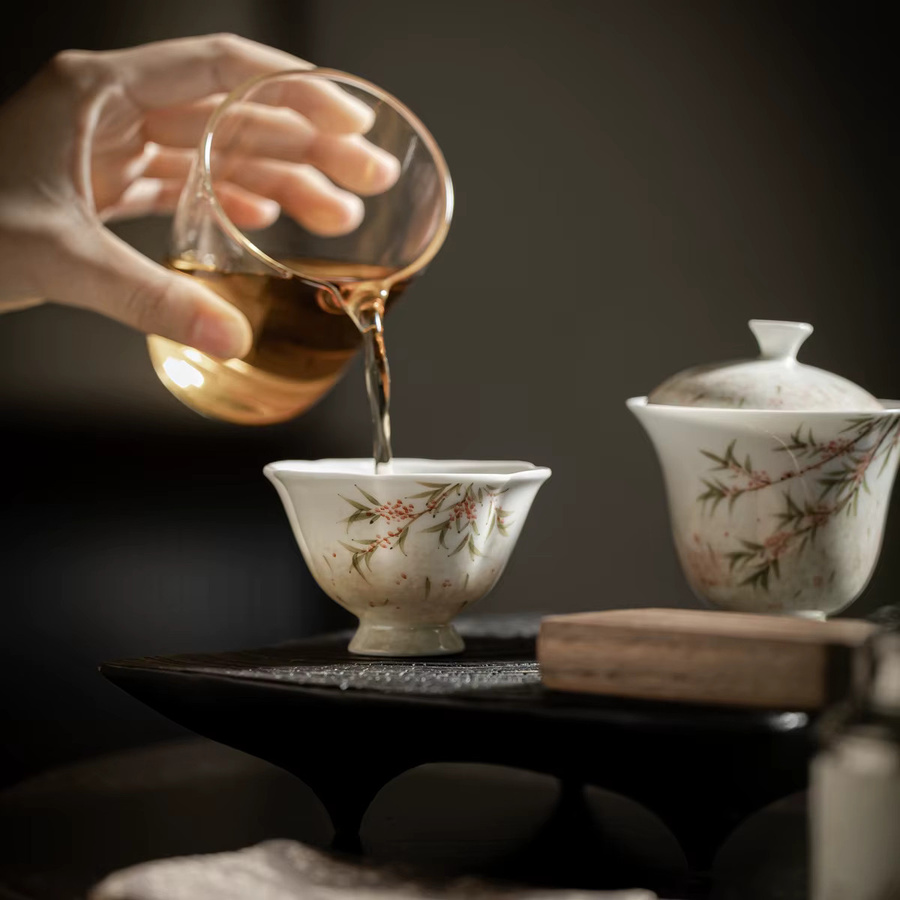 Handbemalte Keramik-Teetasse in Orange mit Regen-Design für dein Gongfu-Teeservice und die chinesische Teezeremonie - Bild 2