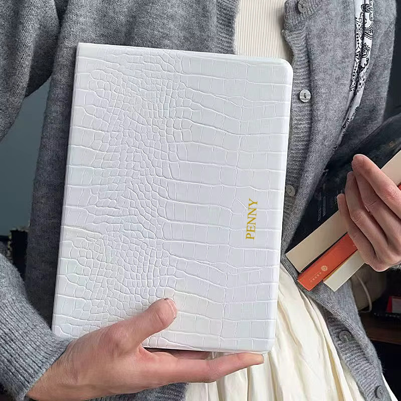 GZGUANDA Laptoptasche aus PU-Leder mit Krokodilmuster in Braun mit individuellem Namen und integriertem Ständer - Bild 4