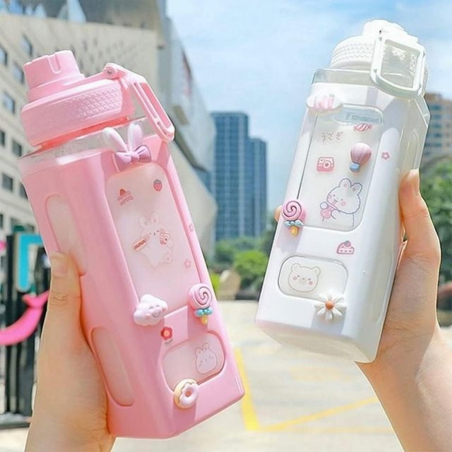 FEB.WIND 2-teiliges Set Kawaii Wasserflasche mit Strohhalm und 3D-Aufklebern in Pink, tragbare Silikon-Milchflasche und Teetasse - Bild 1
