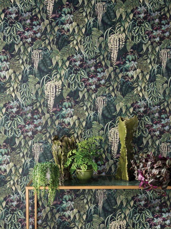 Tapete Green Wall von Osborne & Little in Emerald Green mit Blättern aus Vlies - Bild 1