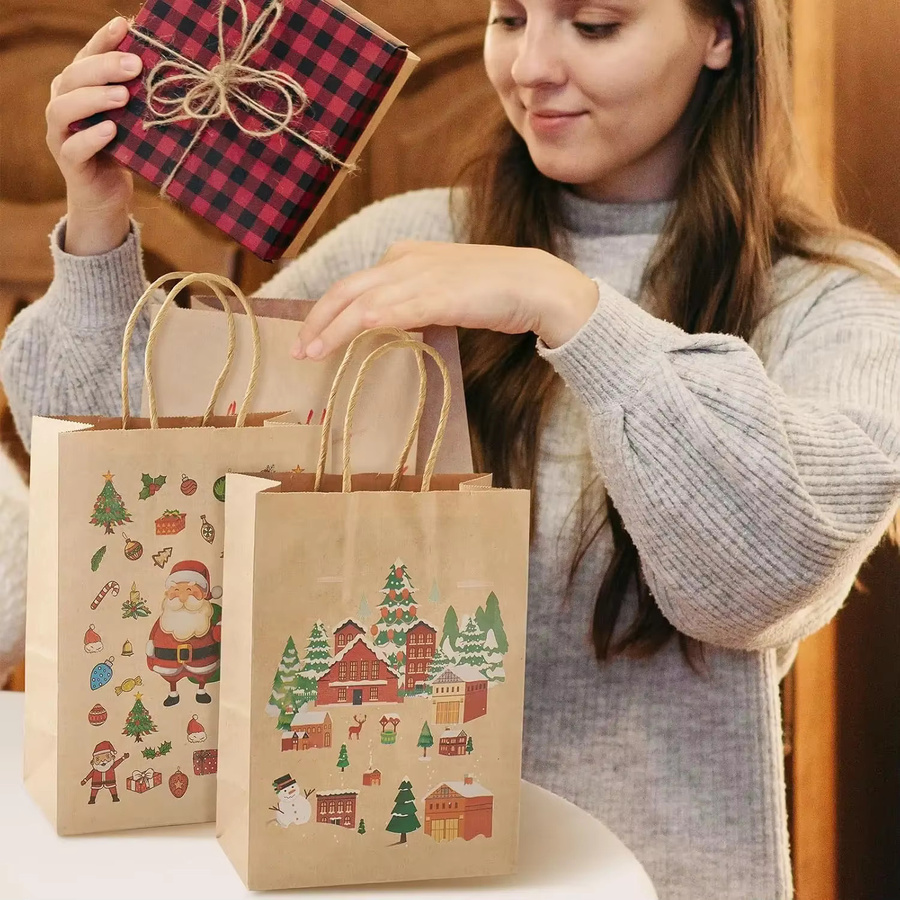 Bunte Weihnachtsabend-Geschenktüten aus natürlichem Kraftpapier mit Griffen für deine Feiertagsverpackungen - Bild 3