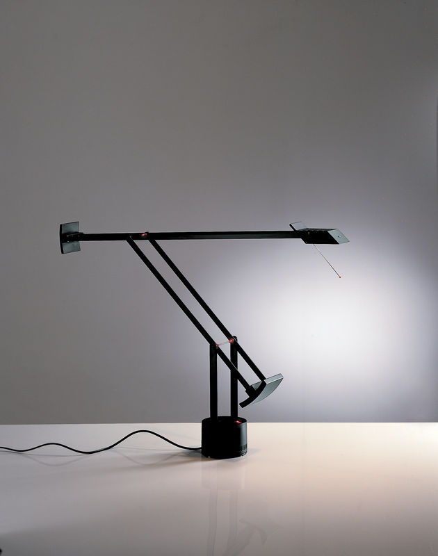 Artemide Tizio 35 Tischleuchte Schwarz aus Aluminium und Kunststoff für Büro und Homeoffice - Bild 4