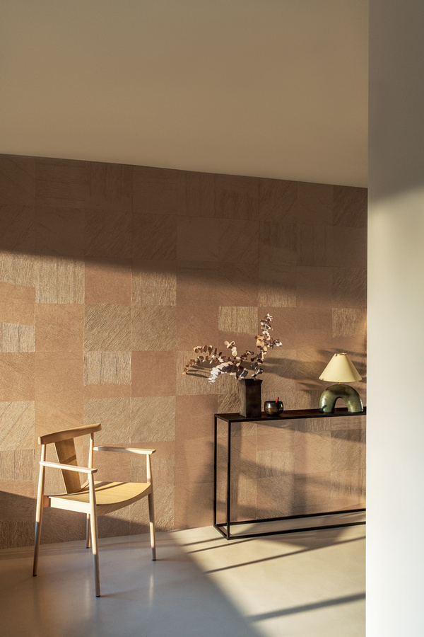 Élitis Wallpaper Koshi RM 1060 92 in Gold und Braun mit abstraktem geometrischem Design - Bild 1