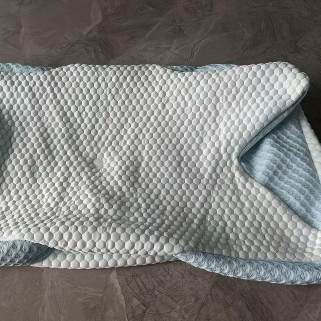 Yiran Furniture Memory Foam Kissen Typ A in Weiß, ergonomisches Nackenstützkissen zur Entlastung der Halswirbelsäule, B/T/H: 60 x 32 x 12 cm - Bild 1