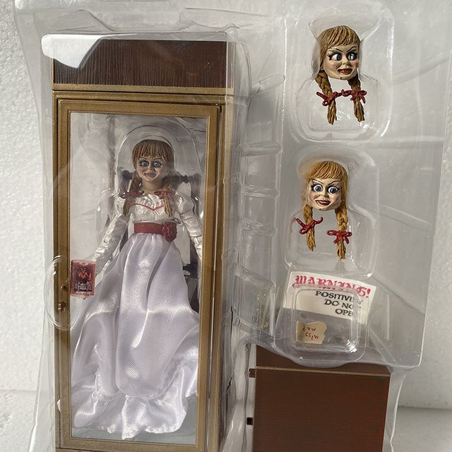 Bandai Annabelle Comes Home, Annabelle Actionfigur, bewegliche Gelenke, echte Kleidung - Bild 1