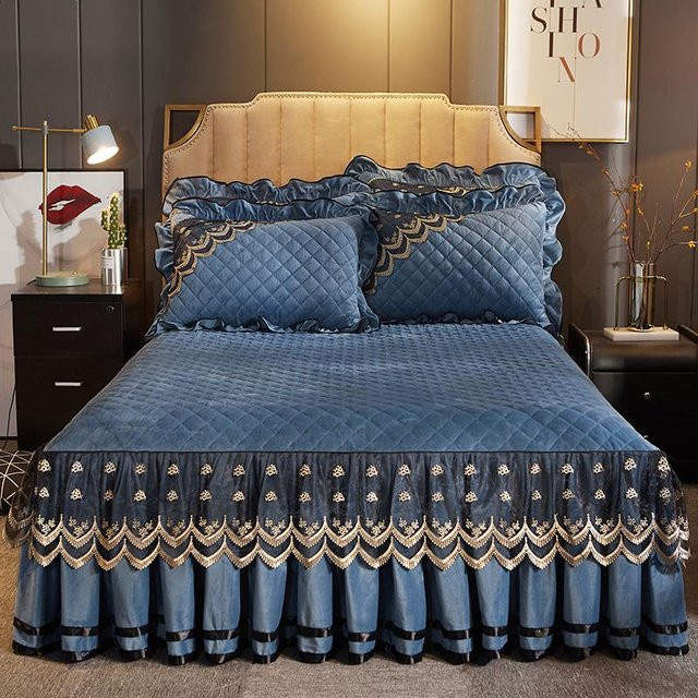 Dunkelblaue Luxus-Tagesdecke mit Spitze und Rüschen im europäischen Stil, bestickte Winter-Bettdecke aus Baumwollmischung, 3-teiliges Set, B/T: 180 x 200 cm - Bild 1