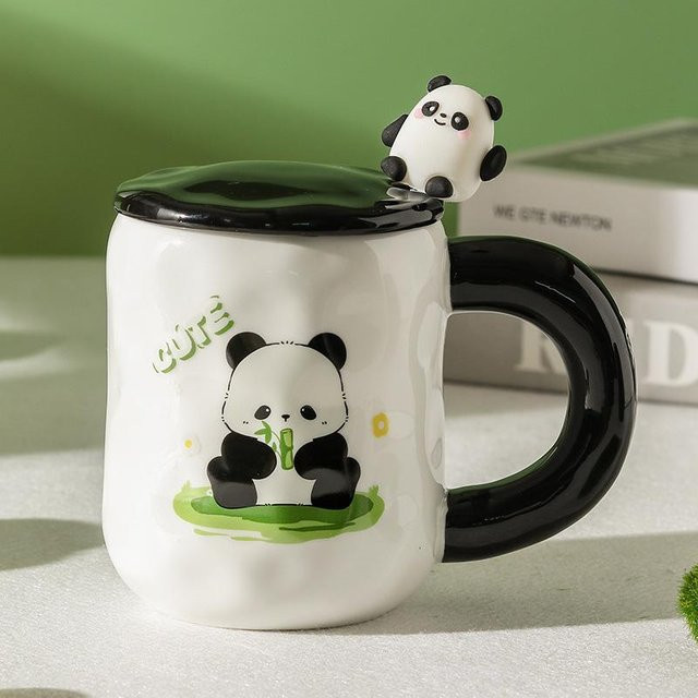 Yiran toy 1 Panda Keramiktasse mit Deckel und Löffel in Schwarz-Weiß, 450 ml - Bild 1