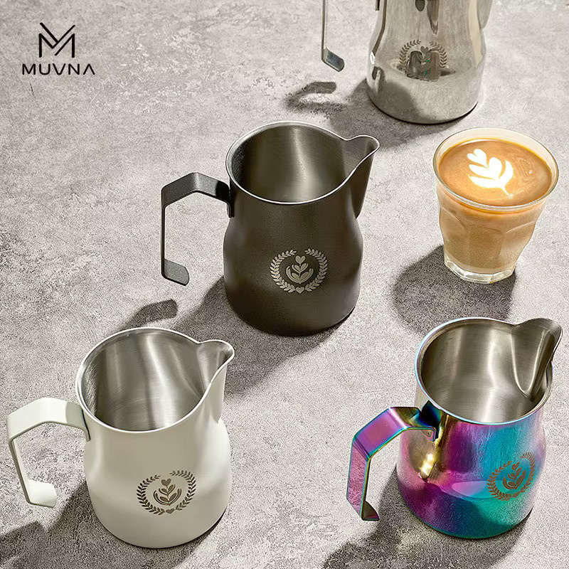 MUVNA Espresso-Milchkännchen für Latte Art mit spitzem Ausguss, Schwarz/Silber, 350/450ml - Bild 3