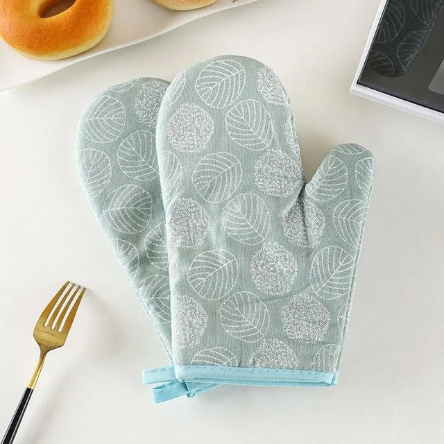 Hitzebeständige Backofenhandschuhe von Yiran Furniture in Grün mit Print zum Schutz vor Verbrennungen - Bild 1