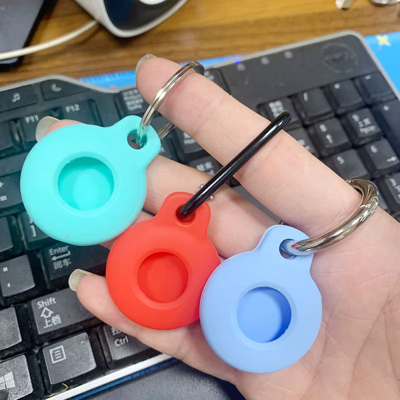 Silikon Welt Anti-Verlust Schutzhülle für Apple AirTag als tragbarer Schlüsselanhänger in Blau - Bild 4
