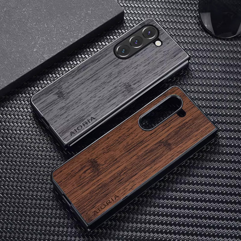 Luxus Handyhülle mit Bambus-Holzmuster aus Leder für Samsung Galaxy Z Fold 7 6 5G in Braun und Grau - Bild 1