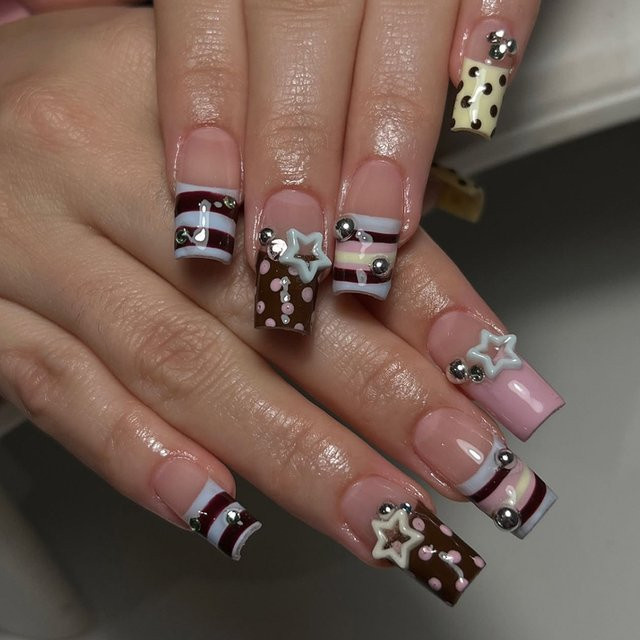 YADORNOS Press On Nails, Blau Braun Streifen, 24 Stück, Glänzend - Bild 1