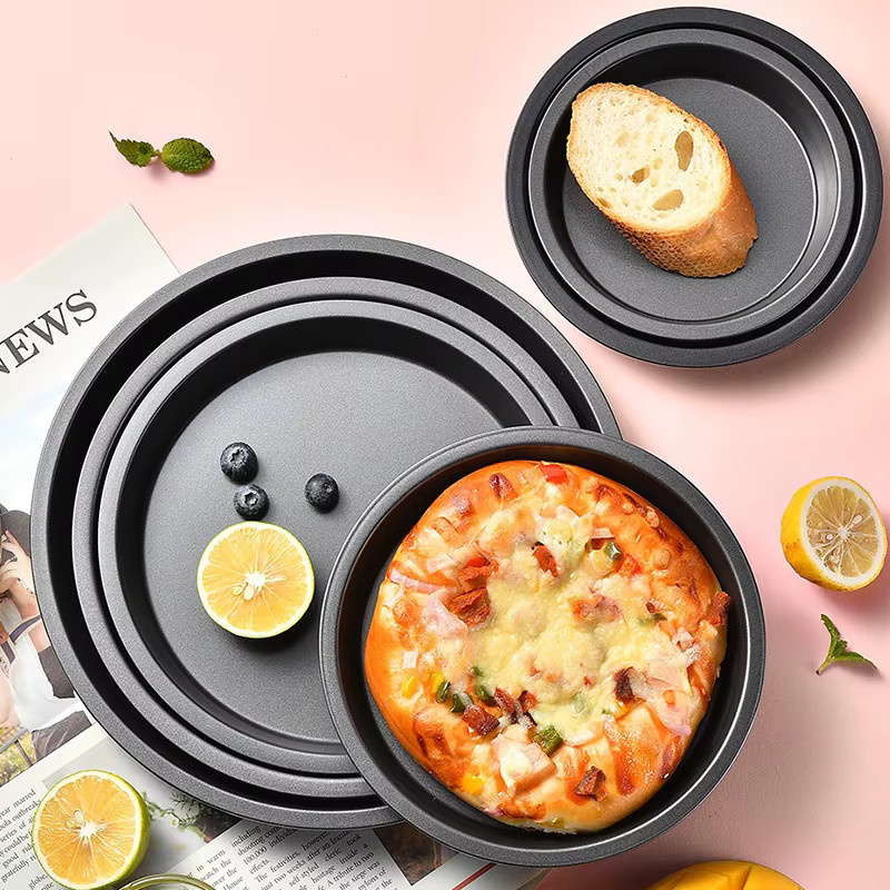 ZYF Pizza Backen Set aus Kohlenstoffstahl mit Antihaft-Beschichtung in Schwarz inklusive Teigroller, Pizzaschneider, Pizzaschaufel und Pinsel - Bild 2