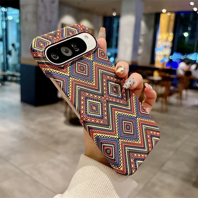 Rahmenlose Kohlefaser-Magnet-Handyhülle für Google Pixel 10 Pro XL 9A 8 7 Pro mit MagSafe Wireless Charging in Grün und Multicolour - Bild 1
