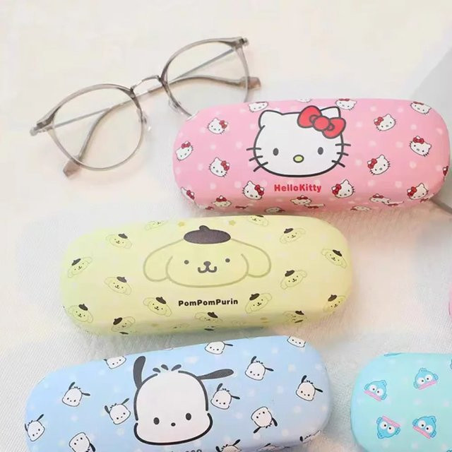 Sanrio Brillen-Organizer mit Hello Kitty, Kuromi und Cinnamoroll in Multicolor, niedliches Cartoon Brillenetui für Studenten - Bild 1
