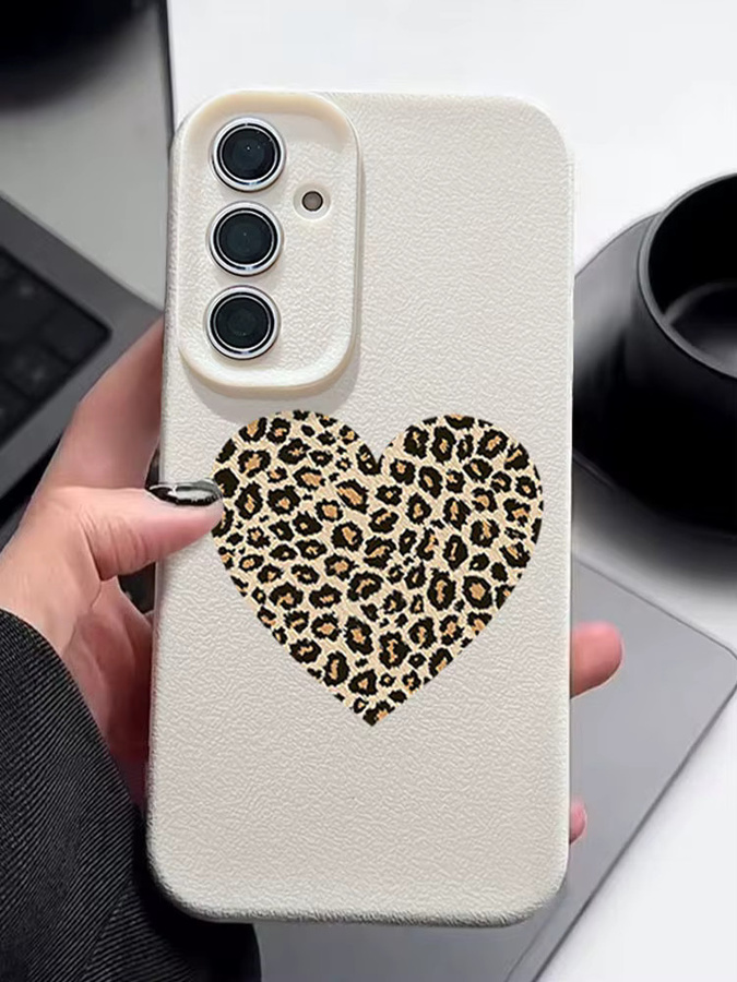 Silikon Handyhülle mit Leopardenmuster und Herz für Samsung Galaxy S25 S24 S23 S22 Ultra Plus FE A17 A56 A55 A36 A15 A16 in Multicolour (Braun und Beige) - Bild 2