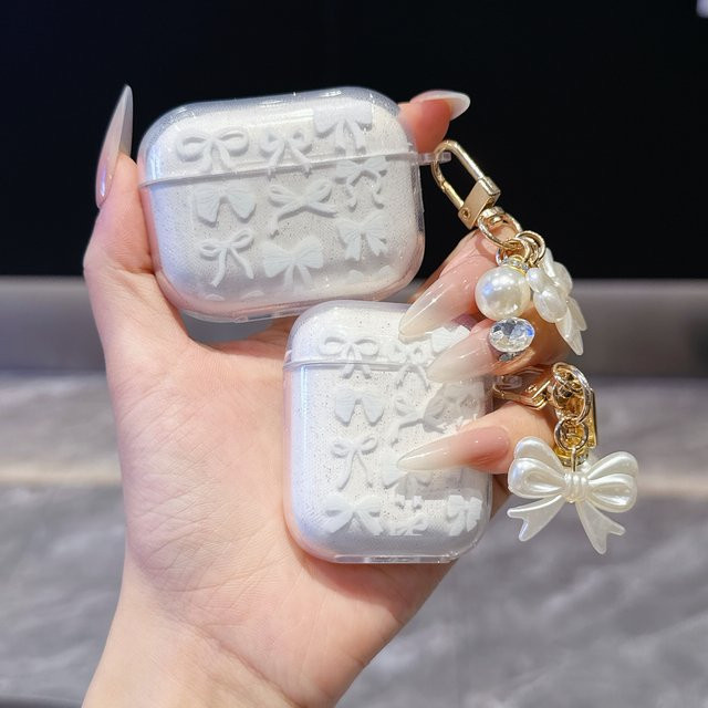 Bling Kopfhörerhülle aus weichem TPU für AirPods 4, Pro 2, AirPods der 3. Generation und 2. Generation in Weiß mit Schlüsselanhänger - Bild 1
