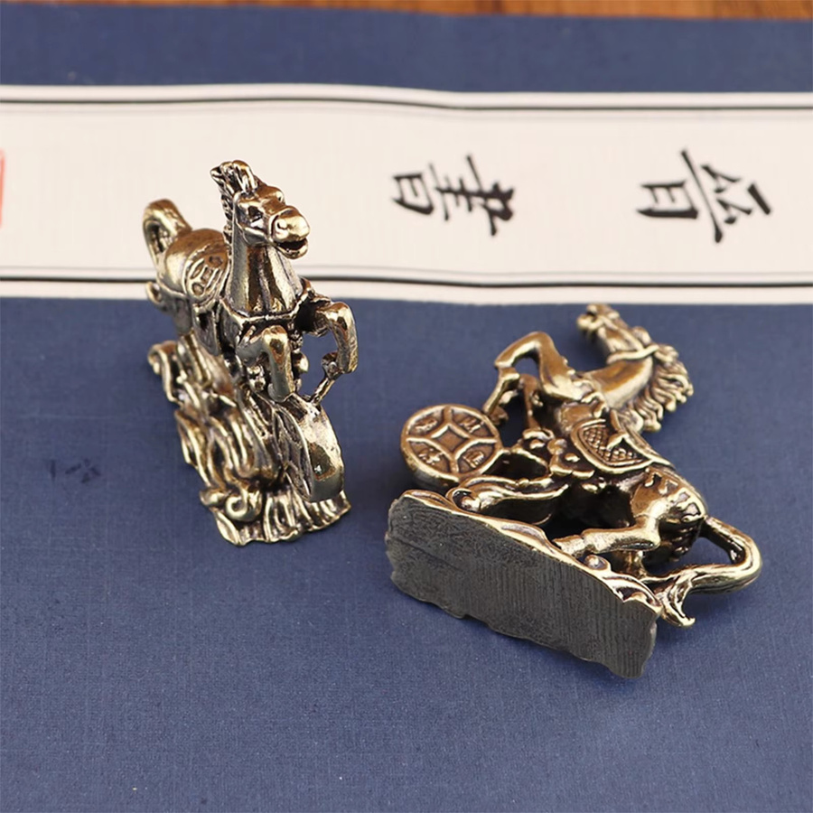WHPHous Messing Pferd Figur in Gold als Feng Shui Glücksstatue für die Dekoration von Home Office und Desktop - Bild 2