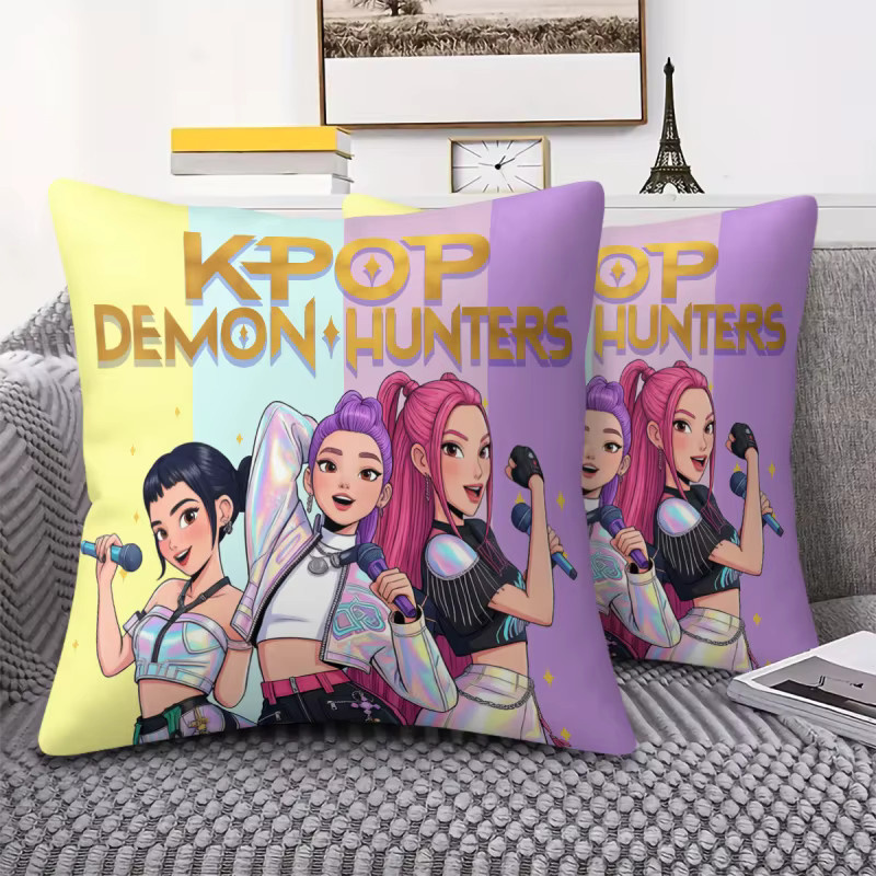 Hasbro Kpop Dekokissen mit Anime-Girl-Group-Aufdruck, quadratisches Zierkissen in Multicolour für Sofa und Schlafzimmer - Bild 2