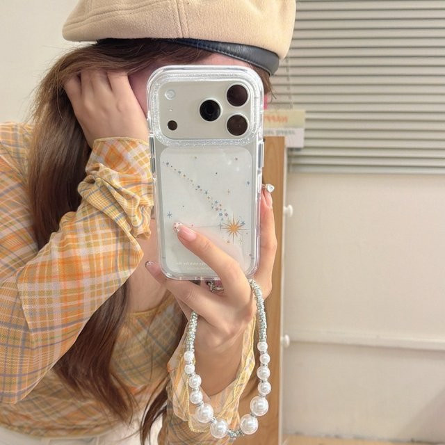 Stoßfeste Apple iPhone Handyhülle mit violettem Sternenmuster und Kette, transparent/purple, passend für iPhone 17, 16, 15, 14, 13 Pro und Pro Max - Bild 1
