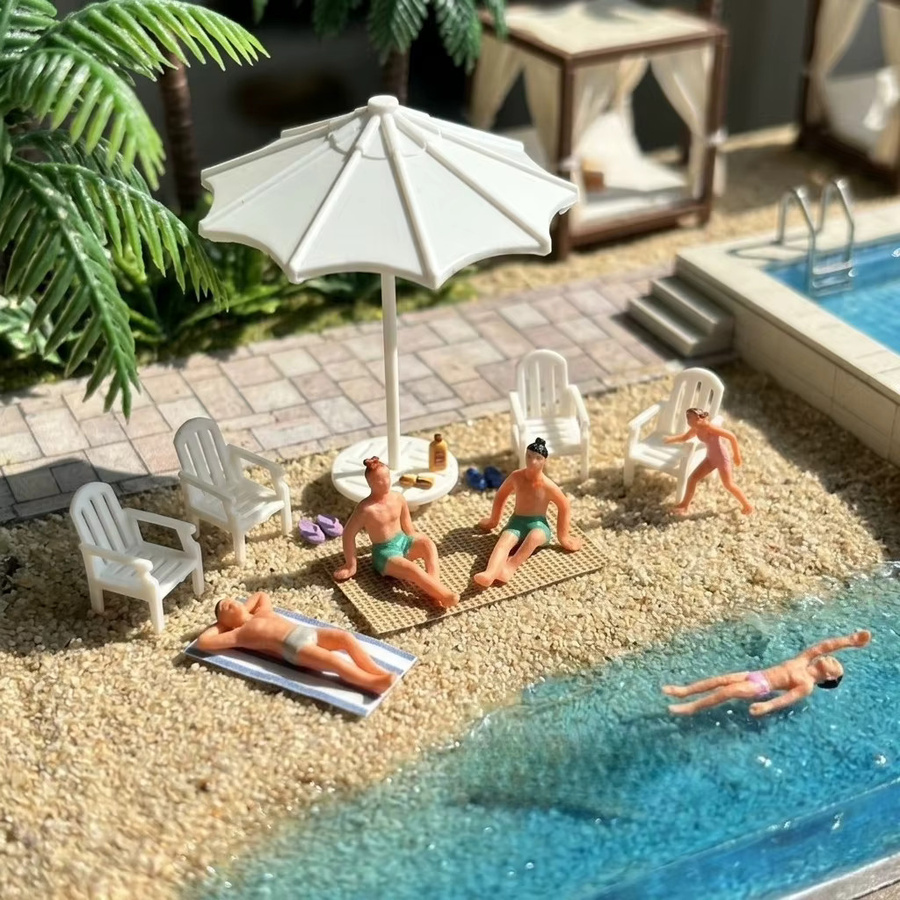 Miniatur-Strand-Diorama-Set Zubehör, Modellbausatz, mit Sonnenschirm, 4 Strandliegen, 5 Schwimmer-Figuren - Bild 1