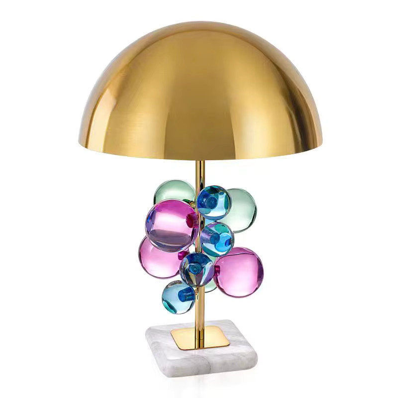 TAONUANSHU Kristall-Tischlampe im nordischen Stil aus Glas und Metall in Gold/Messing und Transparent für Wohnzimmer und Schlafzimmer - Bild 2