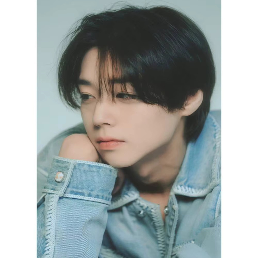 Kayou Jihoon Park Poster, wasserfester Vintage Wandaufkleber in Multicolour, B: 20,0 cm, H: 20,0 cm, T: 15,0 cm - Bild 7