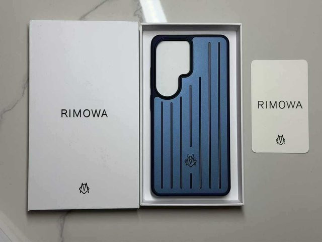 Samsung Galaxy S26 Ultra Handyhülle im RIMOWA Original Koffer Design in Blau - Bild 1