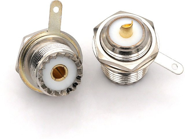 Stlxy UHF SO239 RF-Koaxialstecker und Buchse aus Messing in Silber mit 2/4-Loch-Flansch für die Schottmontage und Panelmontage per Lötanschluss - Bild 1