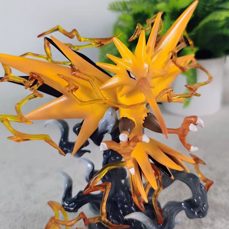 Bandai Pokemon Zapdos Anime Figur in Gelb als Schreibtisch Dekoration und Sammlerstück - Bild 3