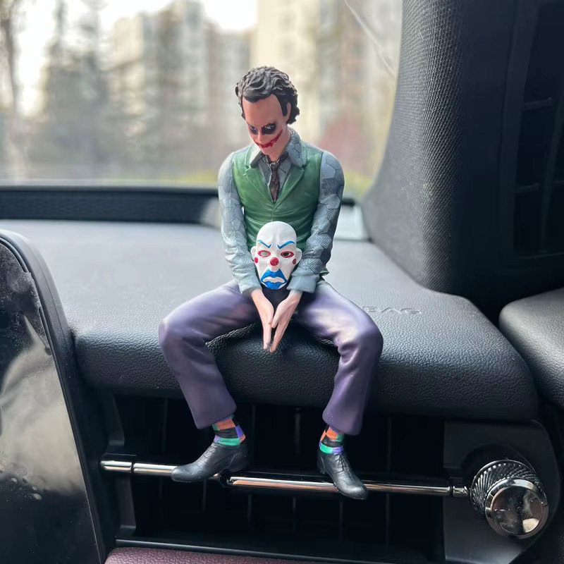 Bandai Joker Heath Ledger Figur als Dachdekoration und Auto Anhänger, Höhe: 10 cm - Bild 3
