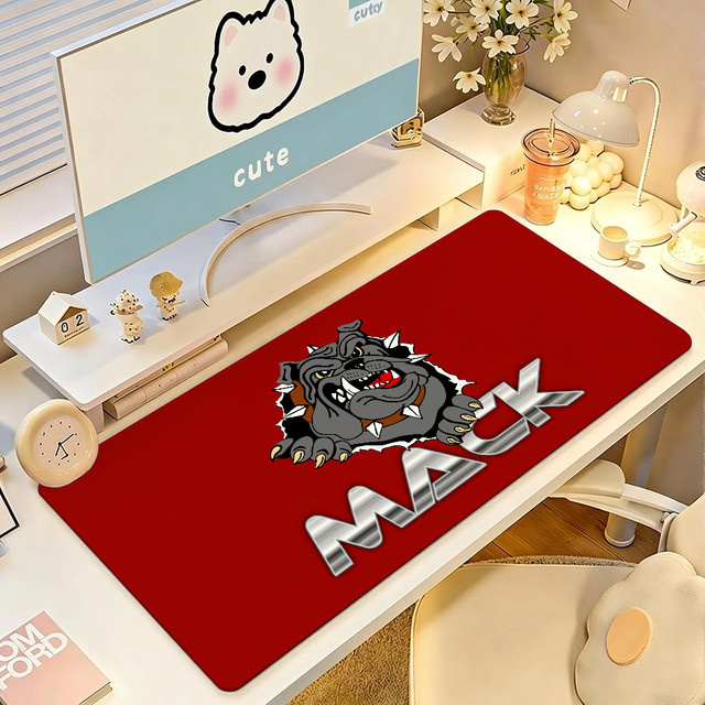 Fashion Car M-Mack T-Trucks Mauspad in Rot, große rutschfeste und wasserdichte Gaming-Matte mit genähten Kanten für Büro und Alltag - Bild 1