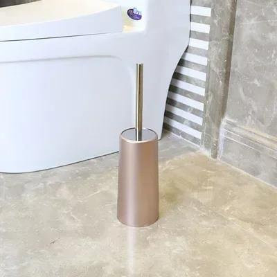 Goldene Toilettenbürste mit Halter aus Metall und Kunststoff von Big Tree Home Furnishings für dein Badezimmer - Bild 1