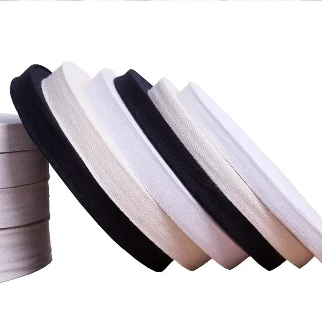 Weißes Twill-Chevron-Gurtband aus 100 % Baumwolle für DIY, Nähen und Dekoration - Bild 1