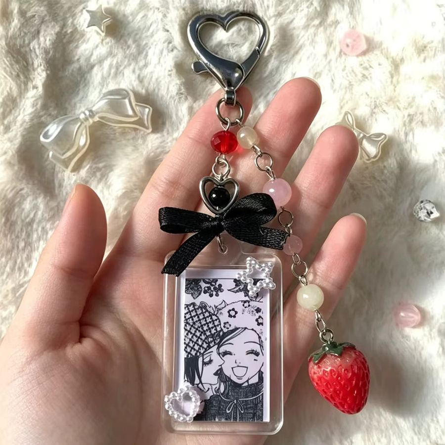 YiYuYiHua Schlüsselanhänger, Schwarze Schleife, Perlenkette, Erdbeer-Charm - Bild 2