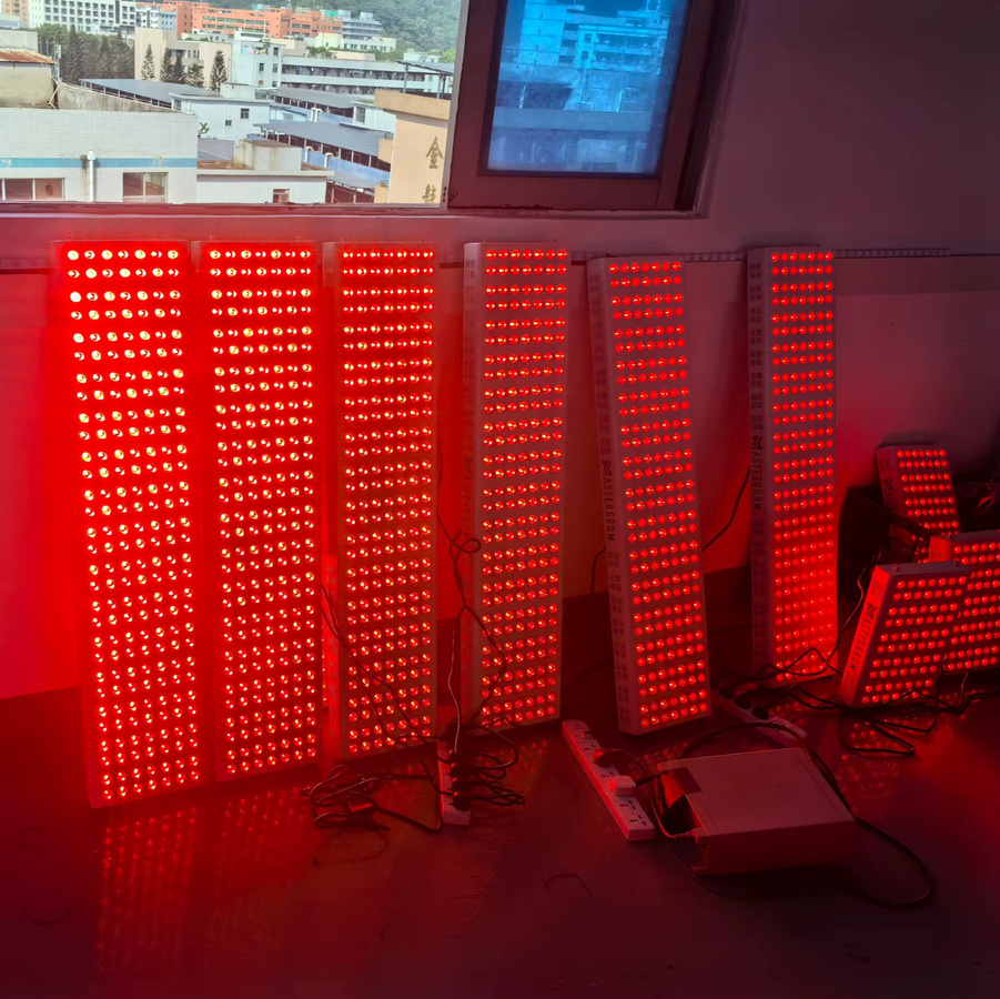 MTPAKE Rotlichttherapie-Panel, 660nm 630nm Rot & 850nm Nahinfrarot, Weiß, Unisex - Bild 2