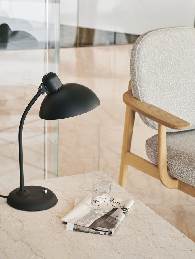 Kaiser Idell 6556 T Tischleuchte von Fritz Hansen in Schwarz, verstellbare Metall-Leuchte im Bauhaus-Stil - Bild 2