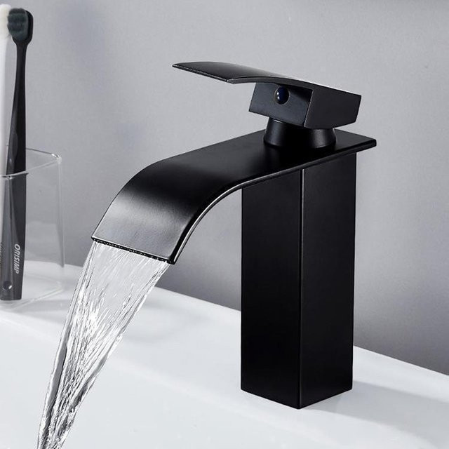 Wasserfall-Waschbecken mit Wasserfall-Armatur aus Edelstahl in Matt Schwarz von ctzszzmm - Bild 1