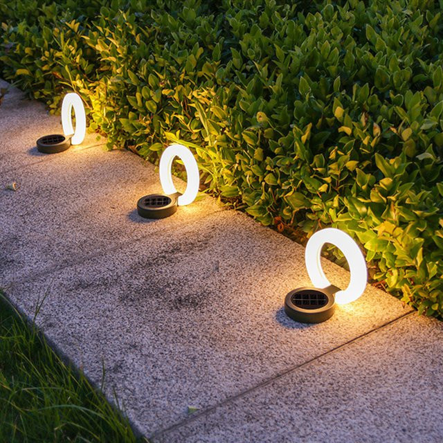 4er-Pack Solar-Außenleuchten mit LED in Warmweiß, wasserdichte Stimmungsbeleuchtung aus Kunststoff für Garten, Terrasse und Gehweg - Bild 1