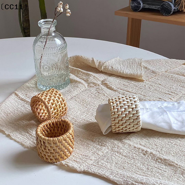 KuZHEN Handgefertigte Serviettenringe aus Rattan und Holz in Braun und Beige, 6er Set rustikale Tischdekoration - Bild 1