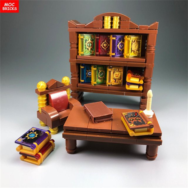Yiran toy Kit Brauner Klassischer Schreibtisch Stuhl Bücherregal Magisches Buch Bausteine Spielzeug 6–12 Jahre - Bild 1