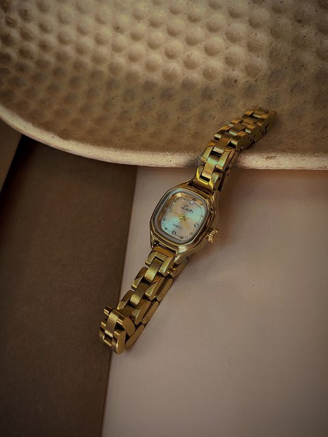 Damenuhr Quarz, Gold, Vintage, wasserdicht - Bild 1