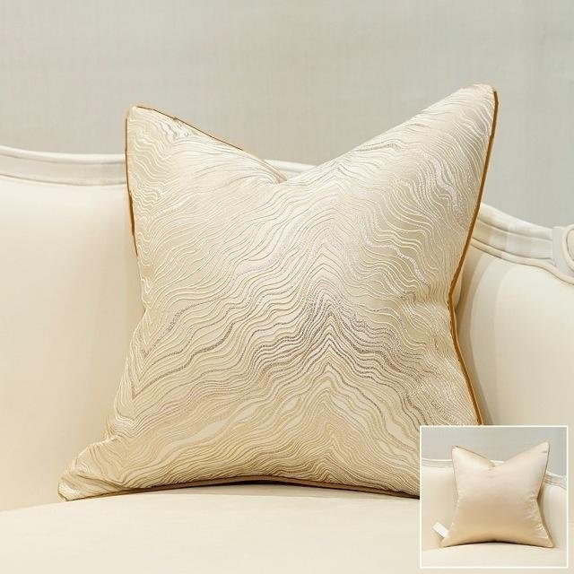 HASE FiFi Jacquard Luxus Kissenbezug mit Stickerei in Beige, B/T: 45 x 45 cm - Bild 1